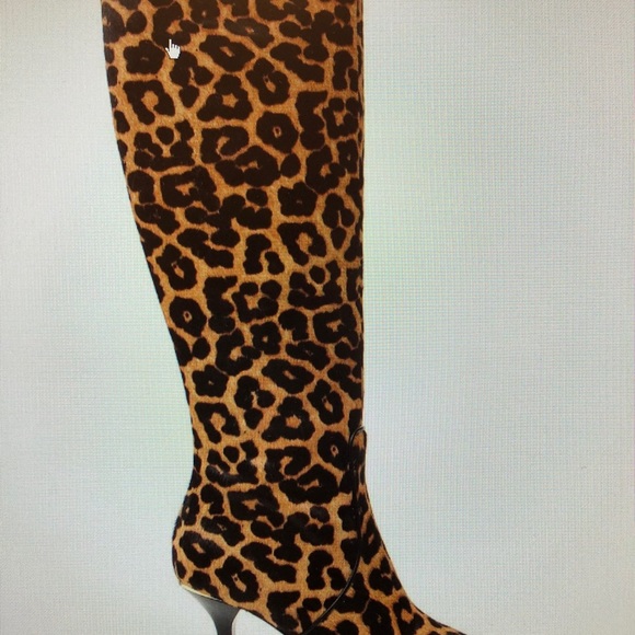 Brand new never worn boots. - Picture 6 of 8